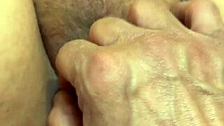 Rubbing The Juiciest Pussy