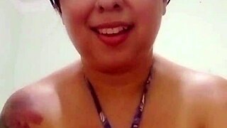 Profesora colombiana sent me sexual video by error