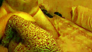 cogiendo rico con amigo vergon, soy tu zorra papi ven cogeme rico