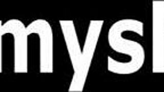 island hottie from trinidad gives blowjob in shower