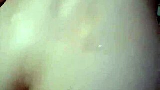 Sexo amador com novinha 18-19 yo babe?