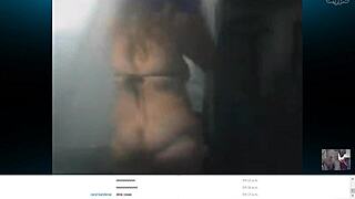 Beautiful Mexican webcam girl chats live 💻