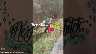Trashy kiwi milf pisses roadside, traffic watching