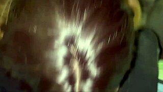 compañera de cuarto culona me chupa la verga y se traga mi leche a cambio del alquiler