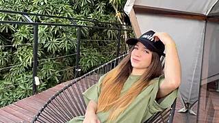 Wow, Majoblonde’s massive squirt is just unreal with that toy in her wet pussy!