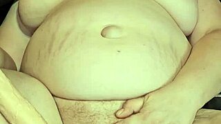 wet pussy gets foot fucked!