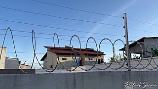 I caught my hot neighbor Dri Cordeiro playing with a sex machine in her yard