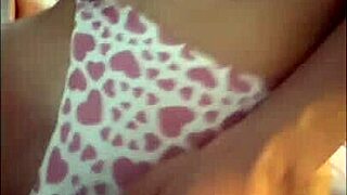 Rica Cogida! Watch Colegiala Take Dildo in Fat Ass!