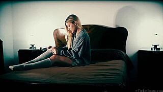 Petite Teen Candice Fingers Her Shaved Pussy With A Flower