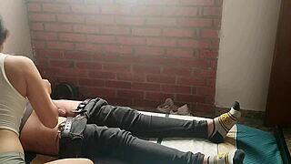 Hot Jovencita Masturbates Me and Sucks Out Everything!