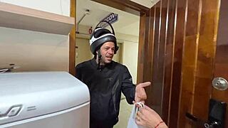 innocent lunch guy discovers tiffany montavani's domination fetish in bath