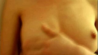 Student Masturbates Narrow Pussy Right After Waking Up - Homemade