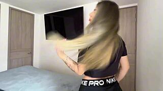 Brazilian cutie hooks up, takes stranger's load on her face