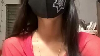 indian girl, wanna see her steamy live sex video now?