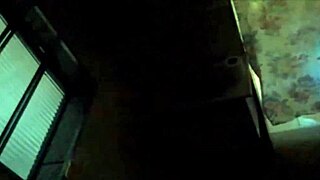 novinha rżnięta przez obcego w toalecie baru