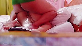 Hotel room sex with a fat and juicy Pinay chick