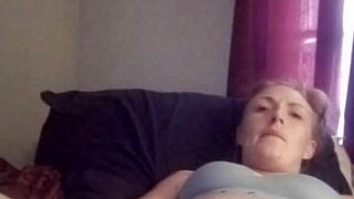 snow bunny plays with pussy toys in shaved solo