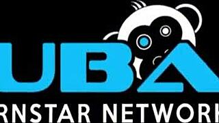 brooklyn says, watch me tease my ass with this toy