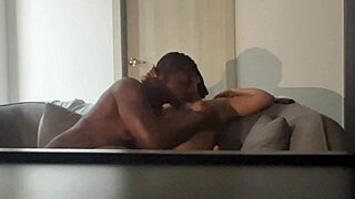 amateur couple reaches orgasm as they eat her pussy