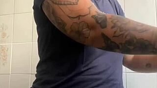 Biggest pussy, exhibitionists, flashing, pussy lover