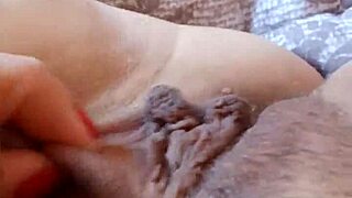 gretala showing off her curvy pussy in a hot dance