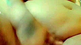 Big natural tits bounce in hot homemade amateur clip