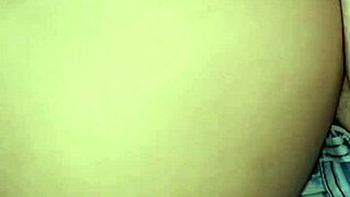 Encuentro Vecina Culona Masturbándose, Me Invita a Pasarla Rico