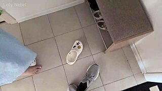 Helped Cute Stranger On Street And Fucked Her Same Day!