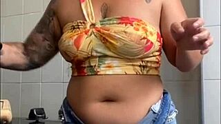 I'm on live showing how much I want to give