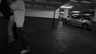 Vinna Reed Gets A Piss Surprise In Intense Solo Action