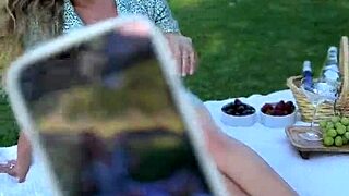 Come On Date With Me