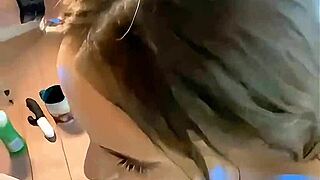 My sister shows new lingerie, I can't resist creampie