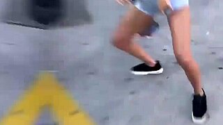 Tava Dançando No Posto De Gasolina Encontrei Com Um Novinho E Transei Com Ele No Banheiro Do Posto Sem Camisinha E Depois Fui Pro Motel