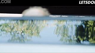 Why did Florane Russell and Lexi Dona start muff diving after the party?