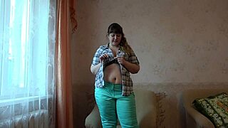 Bbw Masturbates Her Clit And Pussy!