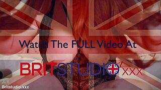 gorgeous readhead makes herself cum