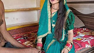 邻居老婆绿色纱丽中被邻居操