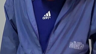 quick rough fuck in gym with deepthroat and missionary