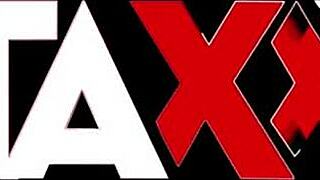 Hot teen Tori wakes up to naughty anal fun 😈