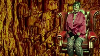 Granny Peggy Sue Pegs And Sucks Cock To Swallow Cum