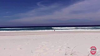 safada me fez um boquete na praia na frente dos bainhistas, with deepthroat tits ass skinny small tits blowjob big ass.