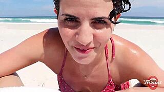 safada me fez um boquete na praia na frente dos bainhistas, with deepthroat tits ass skinny small tits blowjob big ass.