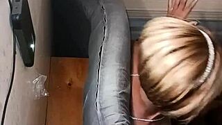 hood amateur african american milf chats in a booth and at a gloryhole