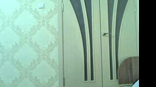 Look at this horny Asian camgirl playing solo!