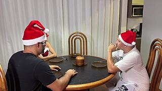 Sexo na ceia de natal entre amigos