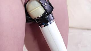 hunk jake fills dee williams pastry 🍑