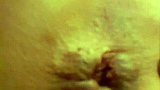 Story of pissing and anal winking in a toilet scene for leetdos