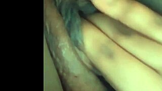 she rubs that pussy nice
