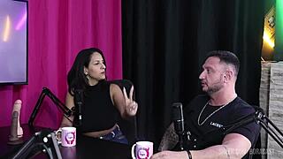 Duas Gostosas Com Os Peitos De Fora Fazem Boquete E Tem A Buceta Fodida Gemendo Gostoso E Ficando Molhadinhas - Bruna Carlos Matheus Caetano Kel Abate E Bruno Abate Watch On Sheer Red