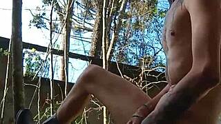 i'm a skinny brazilian fitness girl cumming in the public garden toilet